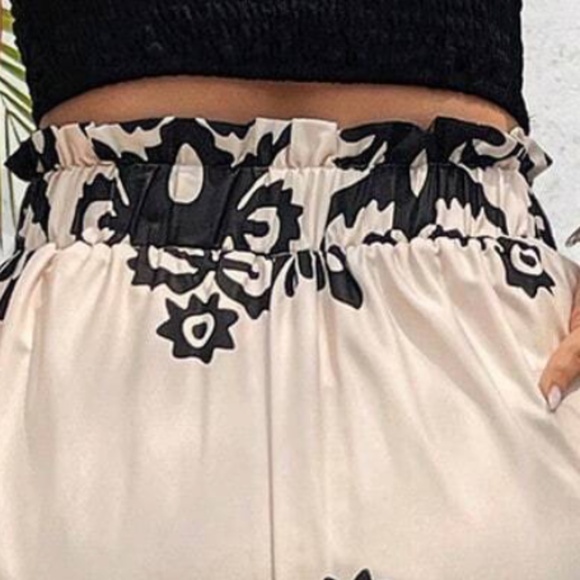 Boho Minimalist Stretchy waist Wide Leg Pants - Picture 2 of 3